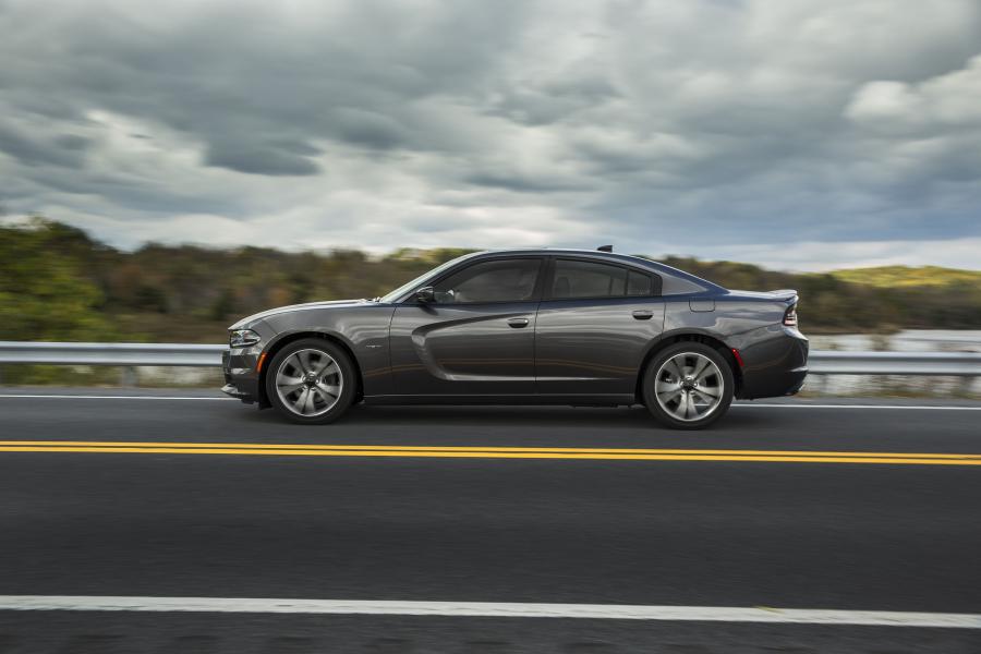  Dodge Charger R/T Road & Track 2015 года  (фото 22 из 28)